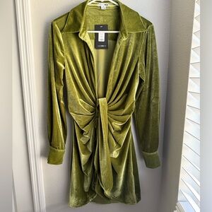NEW w/tags Fashion Nova Velvet Dress Chartreuse size S